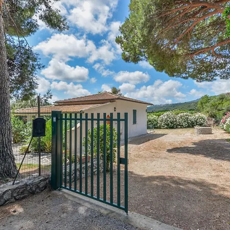 Casa Camilla Проккио